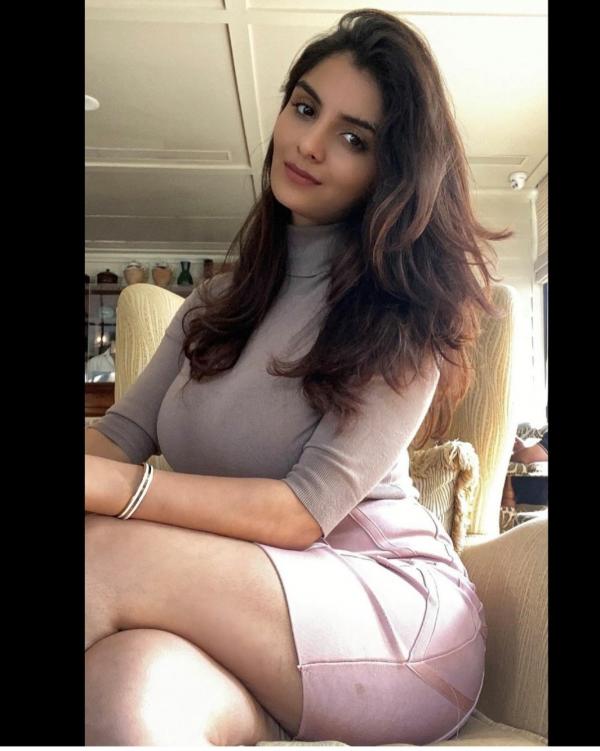 Anveshi's sizzling pictures goes viral once again